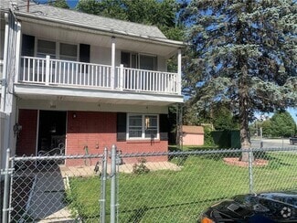 Building Photo - 105 Sheffield Dr