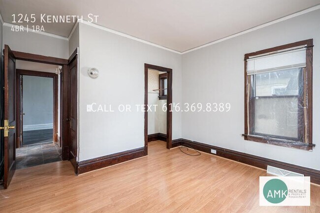 Foto del edificio - 1245 Kenneth St