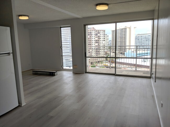 Building Photo - 514N&amp;N