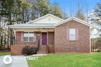 Building Photo - 4804 Shady Pine Dr