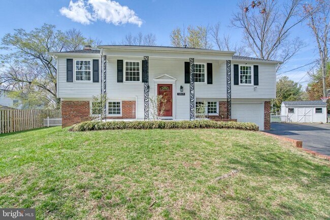Foto del edificio - 12805 Point Pleasant Dr