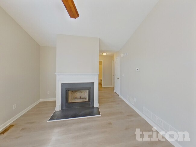 Foto del edificio - 165 Bridge Landing