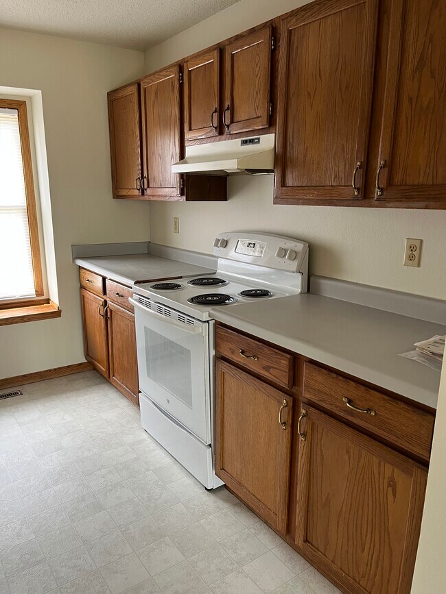 Cocina - 2207 Oakleaf St