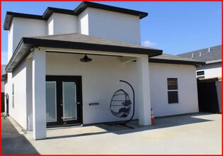 Building Photo - 1611 Coba Dr