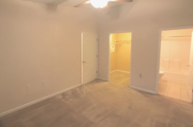 Building Photo - Timber Run Condo! 3 bedroom 2 Bath