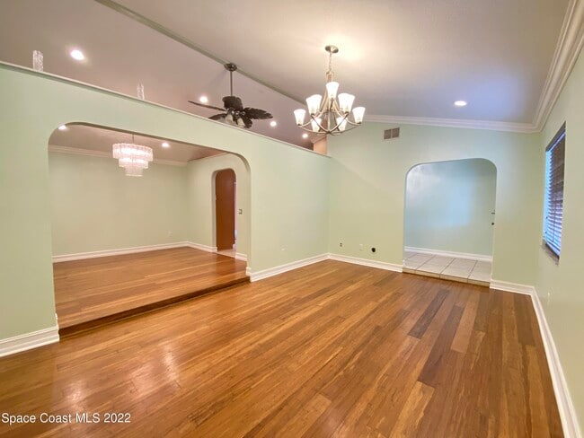 Foto del edificio - 288 Coral Way W