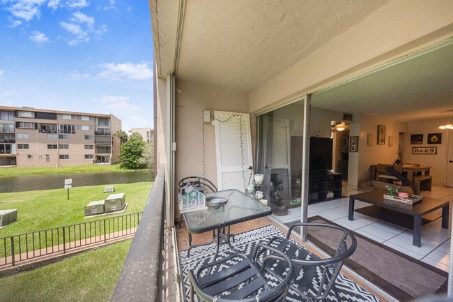 Photo - 706 NW 87th Ave - UNIT 204 Apartment