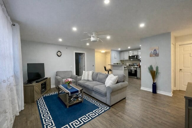 Foto del edificio - 300 Cunat Blvd