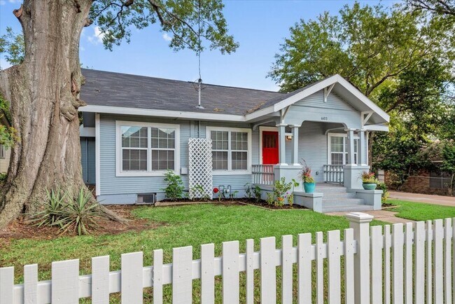 Foto del edificio - 603 Crockett St