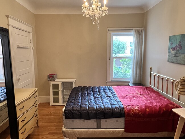 Building Photo - 43 Burnfield Av