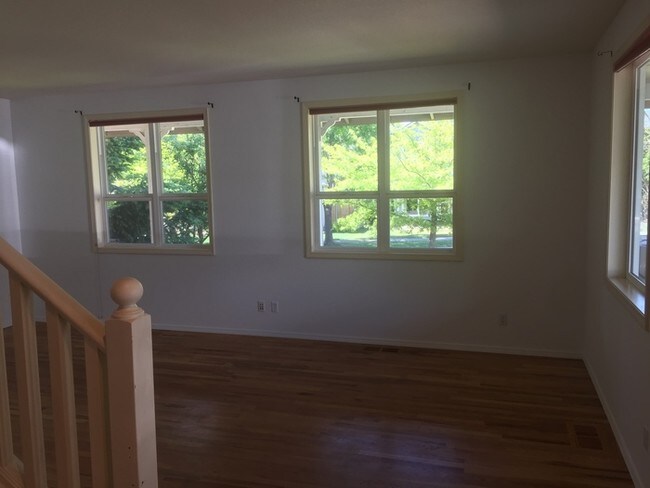 Building Photo - 1242 Old Willow Ln