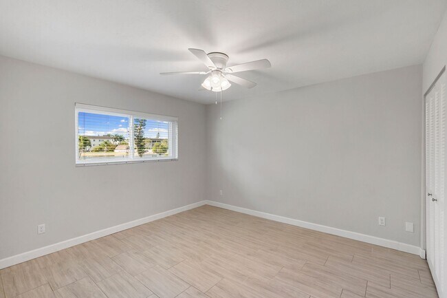 Foto del edificio - 1008 Manatee Rd