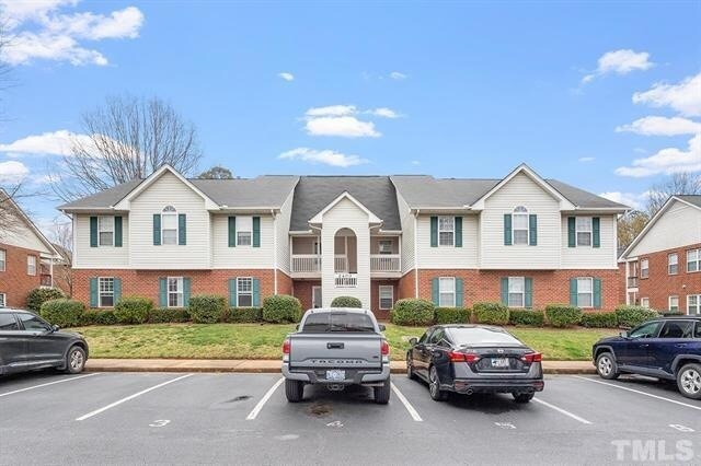 Foto del edificio - 2423 Wellington Ridge Loop
