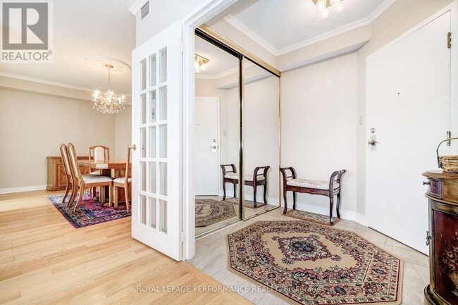 Building Photo - 1705 Playfair Dr