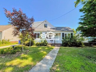 Building Photo - 530 Sterling St