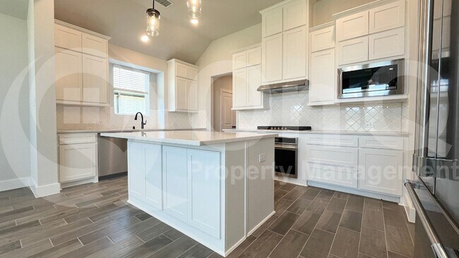 Building Photo - 6300 Mulberry Creek Ln