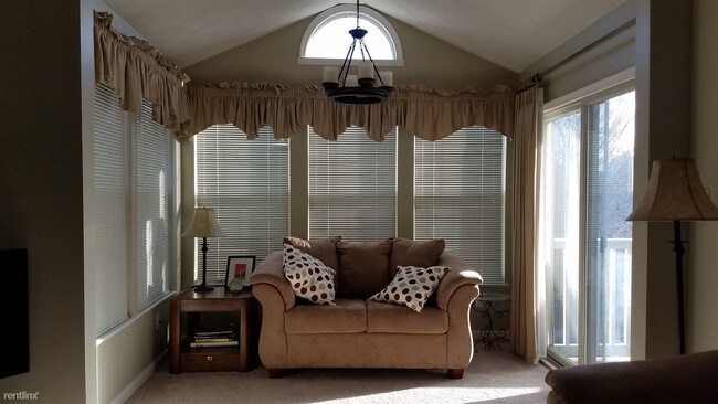 Foto del edificio - 1603 Berry Rose Ct