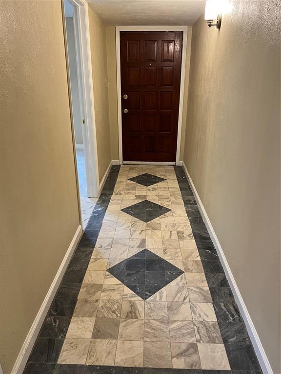 Building Photo - 16926 Grampin Dr