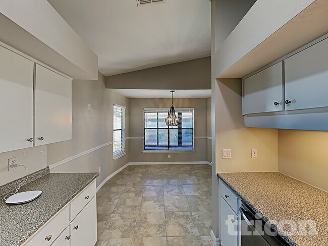 Building Photo - 7832 Osteen Rd