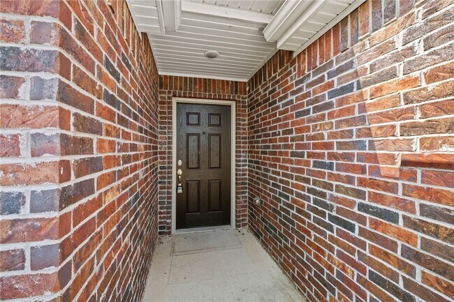 Building Photo - 4371 W Barhem Dr