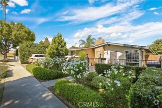 Building Photo - 1305 W Beverly Dr