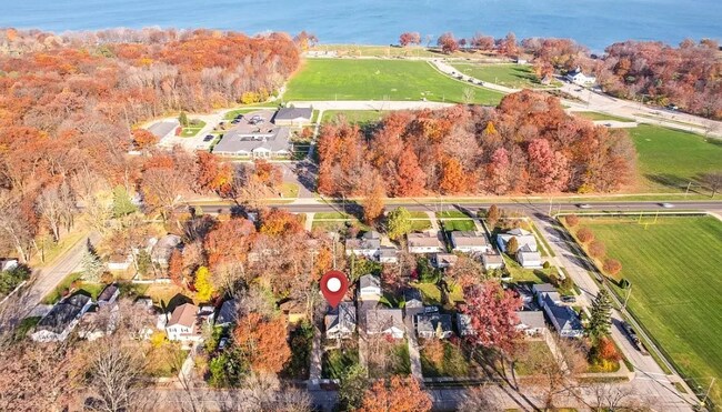 A minutos del lago en Bay - 28008 Sites Rd