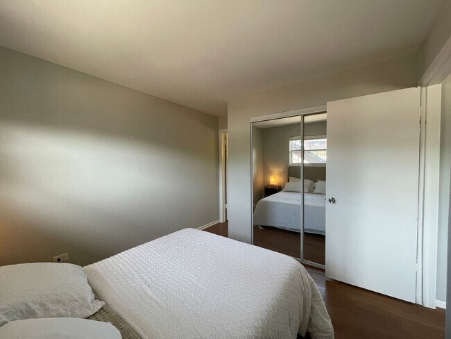 Foto del edificio - 4535 N Beacon St