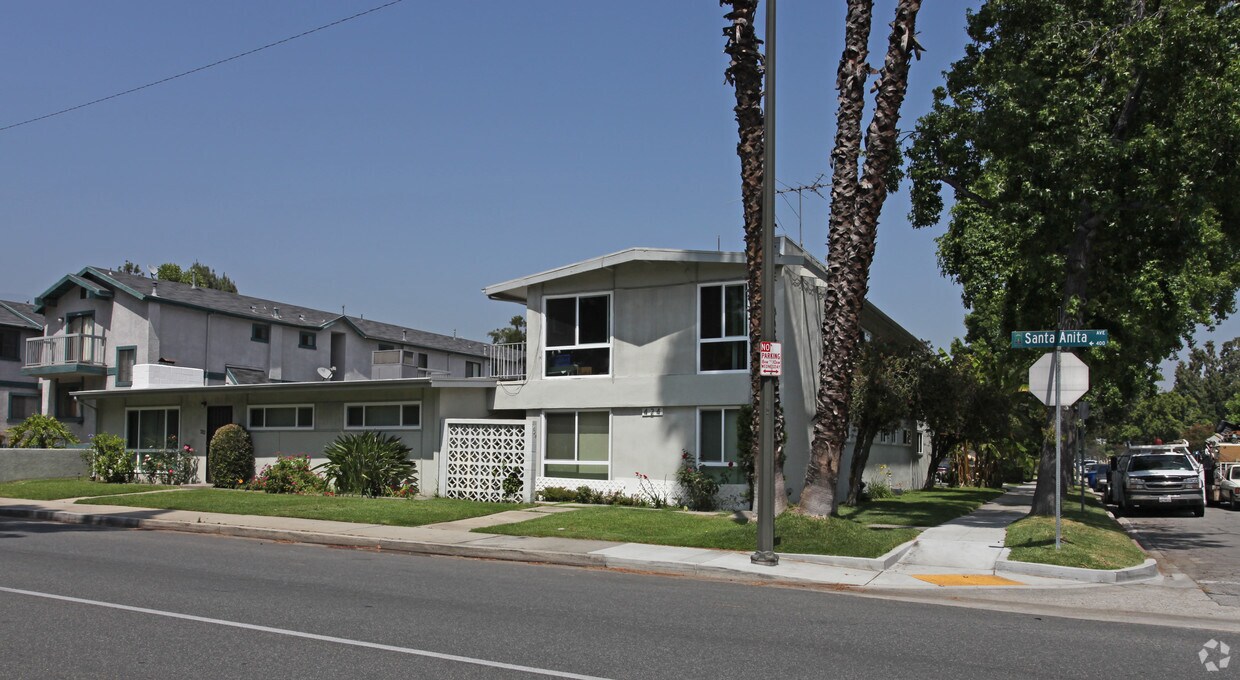 Building Photo - 424 Santa Anita Ave