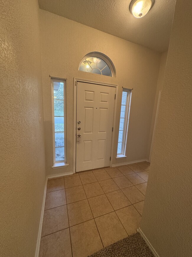 Foto del edificio - 7717 Redbrush