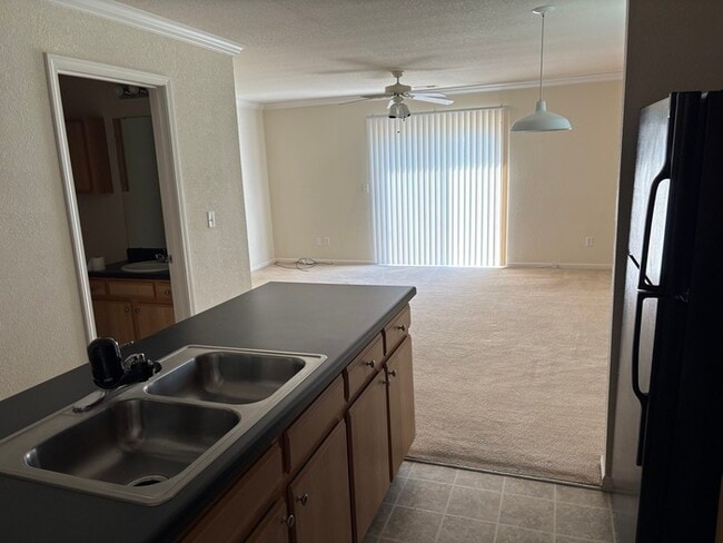 Building Photo - 845 Woodside Creek Dr