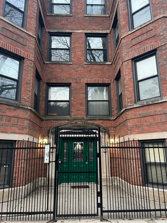 Building Photo - 7036 S Merrill Ave