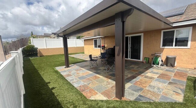 Building Photo - 798 Carefree Dr