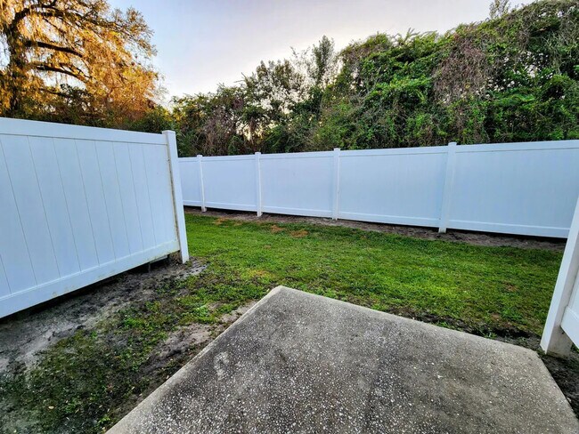 Building Photo - 37244 Majestic Oak Ct