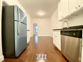 Building Photo - 792 Park Pl