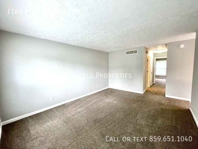 Foto del edificio - 1169 Mt Rushmore Way