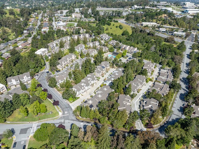 Building Photo - 1687 Bayridge Way