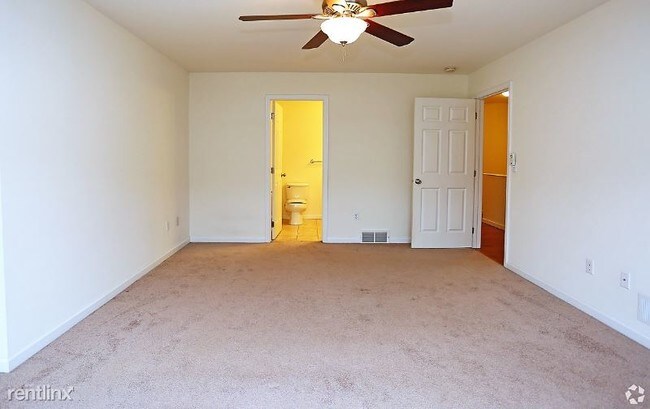 Building Photo - 202 Brownstone Ct