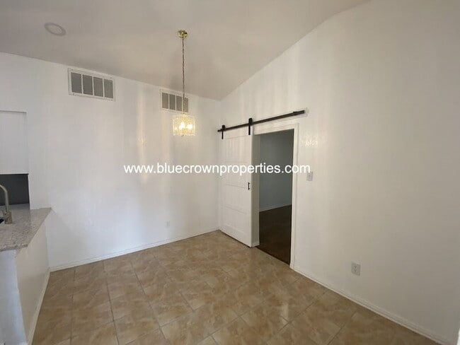 Building Photo - 2702 Stonecreek Pl