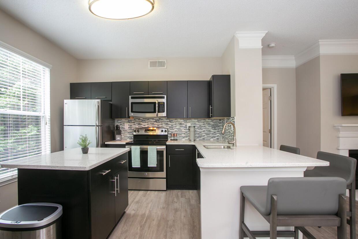 Foto principal - 1050 Lenox Park Blvd NE