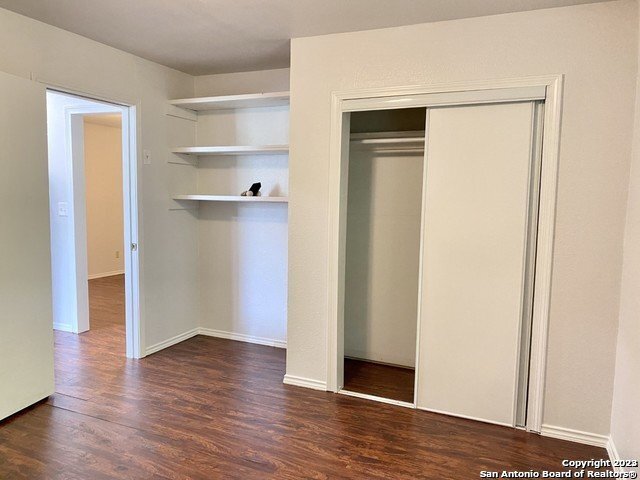 Building Photo - Dignowity 2 Bedroom Detached Casita with P...
