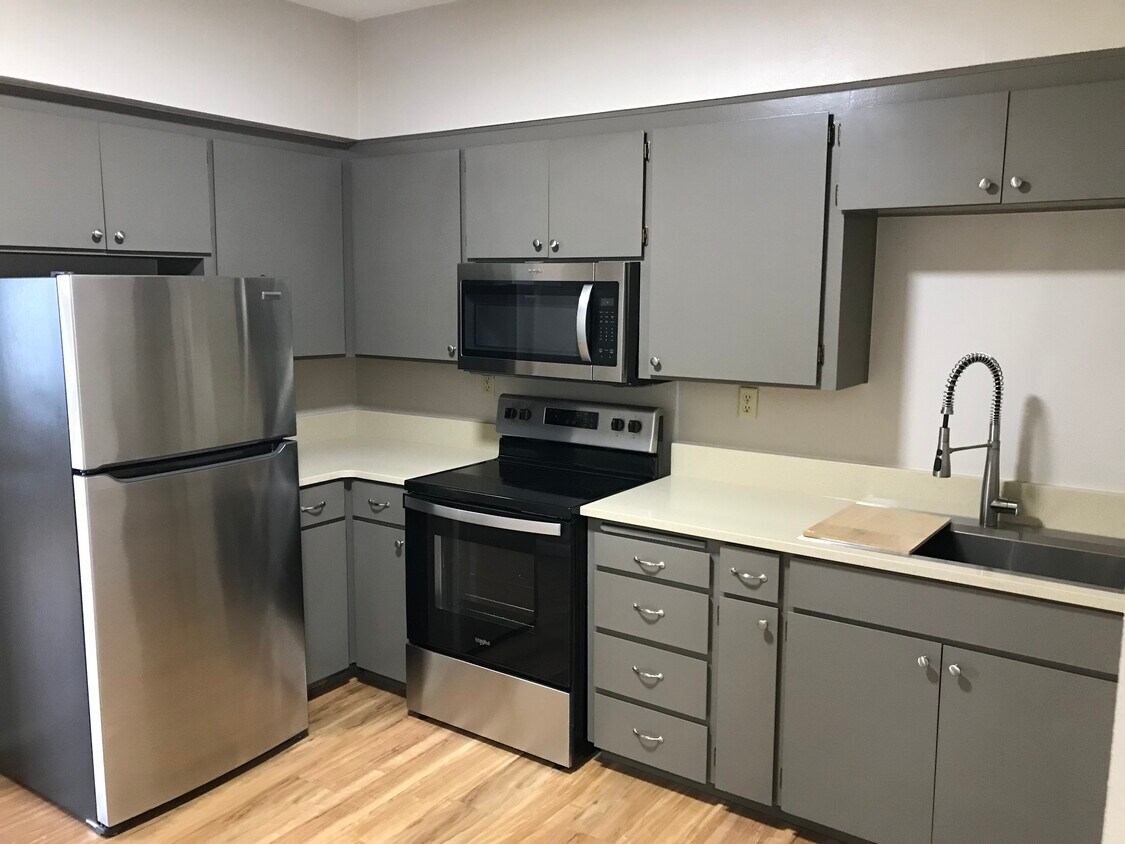 Foto principal - 208 Oak St