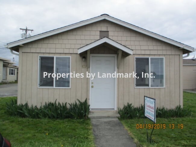 Building Photo - 127 N 4th Ave