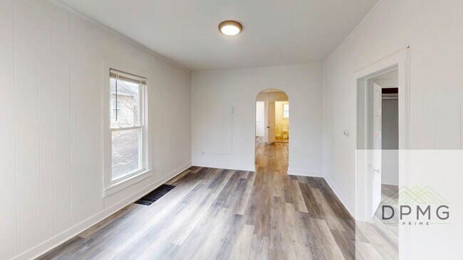 Foto del edificio - 122 S Hosmer St