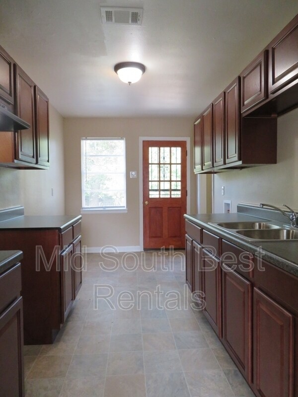 Foto del edificio - 4997 Neely Rd