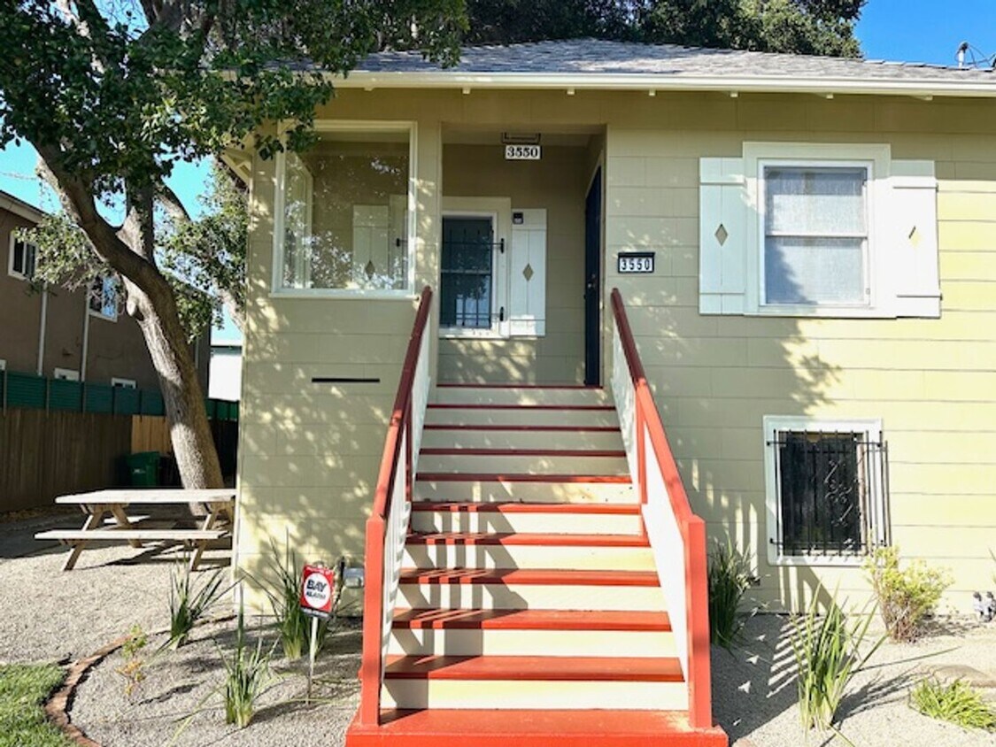 Foto principal - Allendale California 2 Bedroom Bungalow