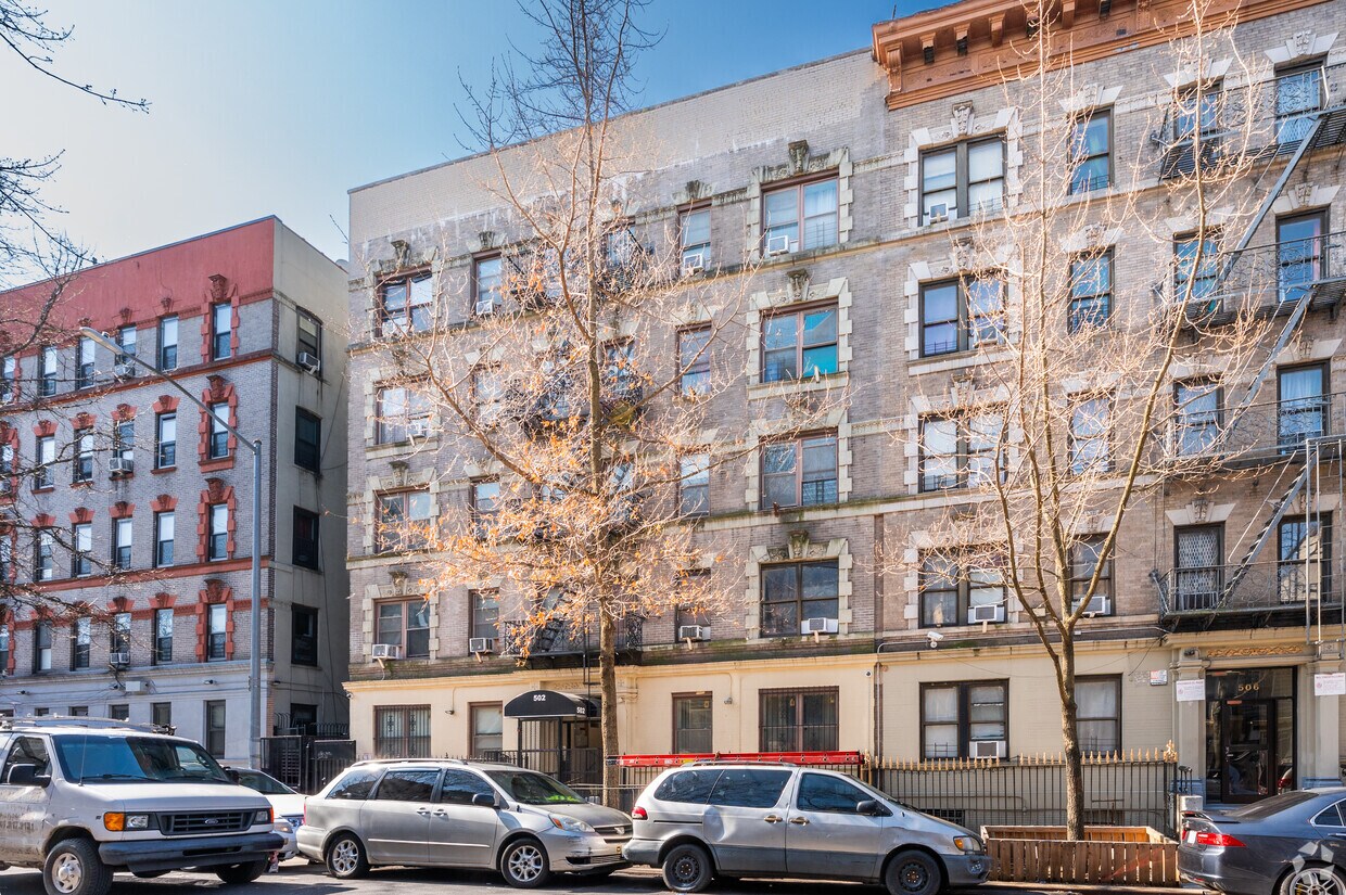 Fotografía del edificio - 502 W 173rd St