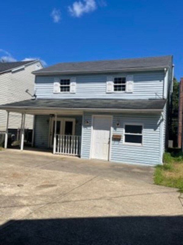 414 W 9th Ave, Huntington, WV 25701 Condo for Rent in Huntington, WV