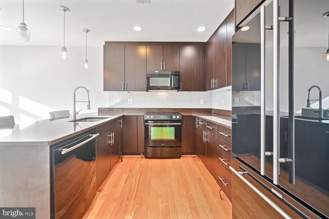 Building Photo - 1515 11th St NW