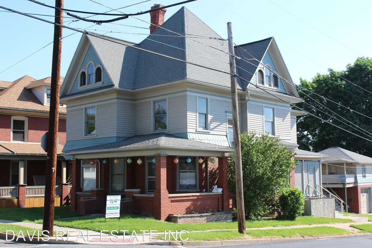 Building Photo - 30 S Fairview St