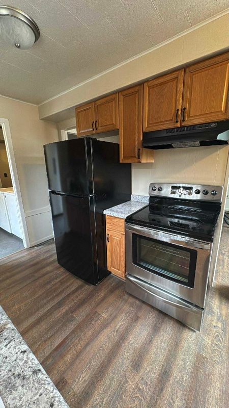 Primary Photo - 423 W Wright Ave